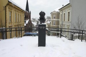busto-ibsen-largo-sorrento-skien