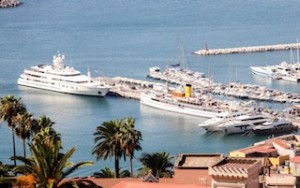 maxiyacht-porto-castellammare-1