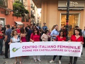 flash-mob-violenza-sorrento-2