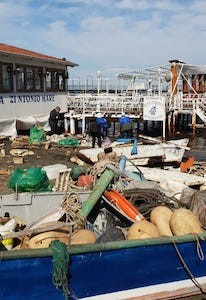 bonifica-mareggiata-marina-grande-sorrento-1