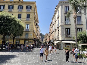 turisti-sorrento