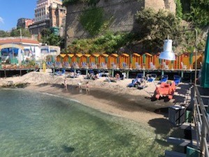 primi-bagnanti-2021-sorrento-3