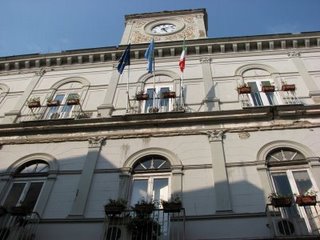 Le opere di Asturi sistemate nel Palazzo comunale