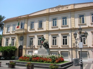 Ultimato il restyling del monumento ai caduti di piazza Matteotti