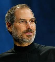 A San Pietroburgo un monumento per Steve Jobs