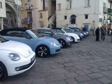 Fa tappa a Sorrento il tour di presentazione del nuovo Maggiolino cabrio