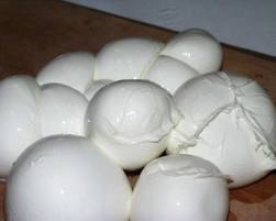 Le mani dei Casalesi sulla mozzarella della penisola sorrentina, 4 condanne