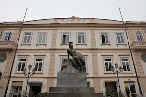 Mancata riassunzione di lavoratori in un supermercato di Sant’Agnello, chiesta mediazione del sindaco