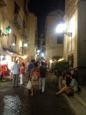 Si sente odore di gas in strada, paura nel centro storico di Sorrento