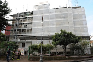 Gli sfollati della palazzina di via Degli Aranci ospitati all’Hotel Cavour