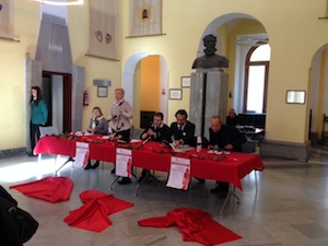 Giornata contro la violenza sulle donne: al Comune l’incontro tra scuole, avvocati, esperti e forze dell’ordine