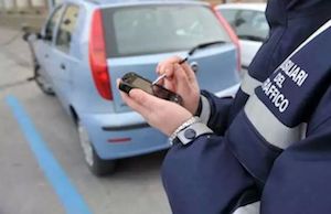 Multe, se il ticket per la sosta è scaduto la sanzione è illegittima