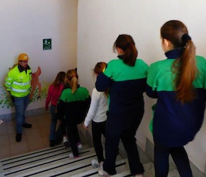 Prove di evacuazione scolastica alla scuola “Santa Maria della Pietà” organizzate dalla Protezione civile