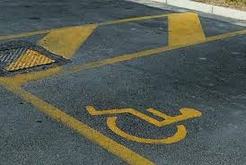 A Vico varato il regolamento per la sosta dei veicoli ad uso di disabili