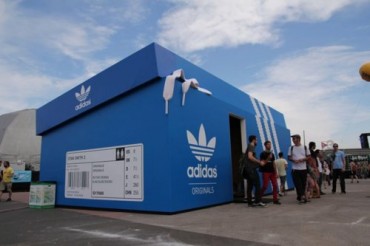 Il negozio Adidas ideato per il festival musicale Lollapalooza