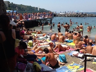 Far west alla spiaggia di San Francesco: furti e falò nella terra di nessuno