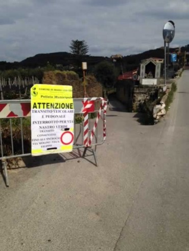 Chiusa via Arolella, nuovi disagi nei collegamenti tra Sorrento e Massa Lubrense