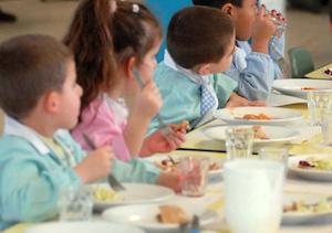 A Sant’Agnello gli avanzi di cibo scolastici agli animali dello zoo didattico