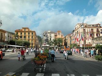 A Sorrento scatta il piano traffico natalizio