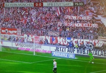 “Ciro non mollare” e “Speziale libero” i due striscioni apparsi nella curva del Bayern Monaco