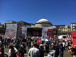 Migliaia di persone in piazza Plebiscito per la festa della Nutella