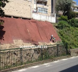 Reti sul costone di Santa Lucia dopo la frana di marzo