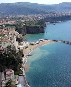 “Sversamento di liquami nel mare di Meta”, esposto del Wwf