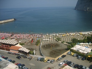 Spiagge libere: In costiera sorrentina aprono il 6 giugno, solo a Meta l’1 con gli steward