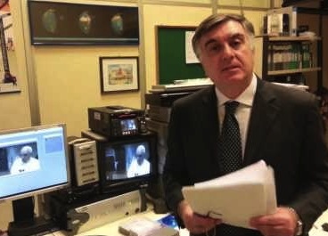 Massimo Milone presenta al Comune il suo libro sulla rivoluzione comunicativa di Papa Francesco