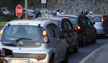 Weekend da bollino rosso per il maxi esodo di agosto, ma traffico regolare sulla Sorrentina