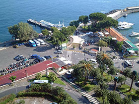 Chiuso il pontile esterno del porto di Sorrento