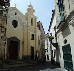 Furto in una chiesa di Meta