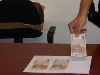 Facevano shopping a Sorrento con soldi falsi: in manette due giovanissimi