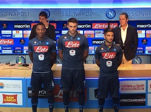 La nuova maglia del Napoli è in stile jeans