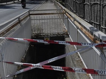 Scempio a Piano di Sorrento: fiume di melma finisce in mare