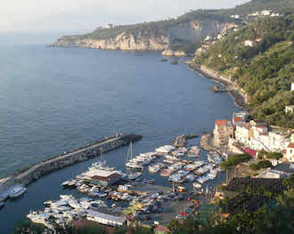 A Marina della Lobra musica in riva al mare con Onde su Onde