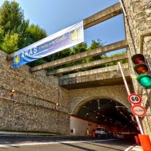 “Il tunnel Seiano-Pozzano a senso unico”