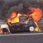 auto-fiamme1