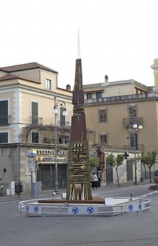 A Sorrento l’arte di “Arnaldo Pomodoro. Rive dei mari”