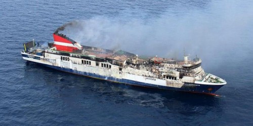 epa04725584 A handout picture provided by Spanish Civil Guard on 29 April 2015, which shows the ferry from Acciona Trasmediterranea company called 'Sorrento', 20 miles off Mallorca shore in Spain. The ferry travelled between Palma de Mallorca and Valencia when a fire broke out on 28 April.  EPA/SPANISH CIVIL GUARD / HANDOUT EDITORIAL USE ONLY HANDOUT EDITORIAL USE ONLY/NO SALES