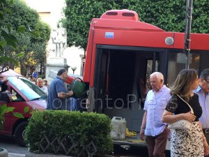 Bus Eav guasto in piazza Tasso, caos per 4 ore