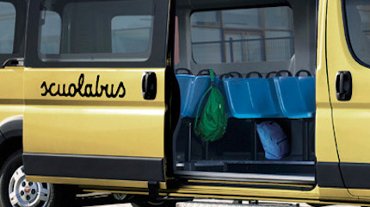 Scuolabus e trasporto pubblico locale, esposti a raffica in penisola sorrentina