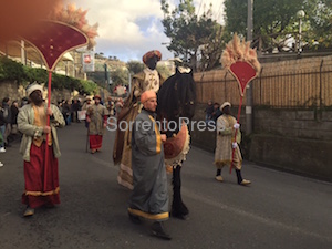 A Vico Equense appuntamento con il corteo delle Pacchianelle