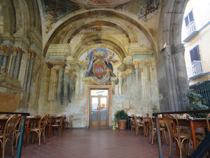 Appaltati i lavori di restauro del Sedil Dominova di Sorrento