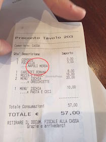 Coppia di Sorrento riceve scontrino in ristorante di Roma con scritto Napoli m…