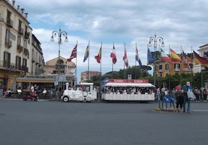 Sorrento. La stazione del Trenino Lillipuziano in piazza Lauro