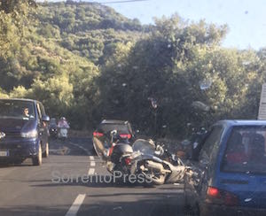 Incidente al rientro dal mare, traffico in tilt lungo via Capo