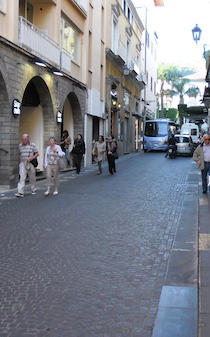 via-de-maio-sorrento