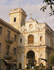 Il Comune restaura un antico dipinto della chiesa del Carmine