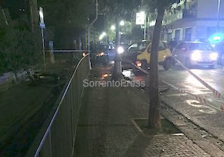 Drammatico incidente in via degli Aranci, 2 ragazzi feriti